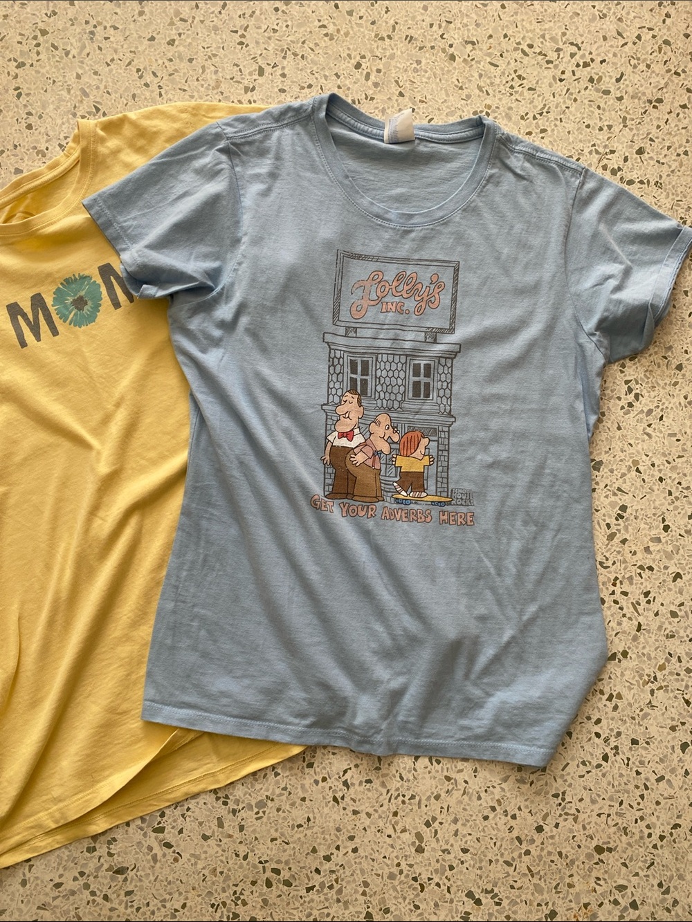 Life Is Good Yellow 'MOM' Short Sleeve Graphic Tee Bundle